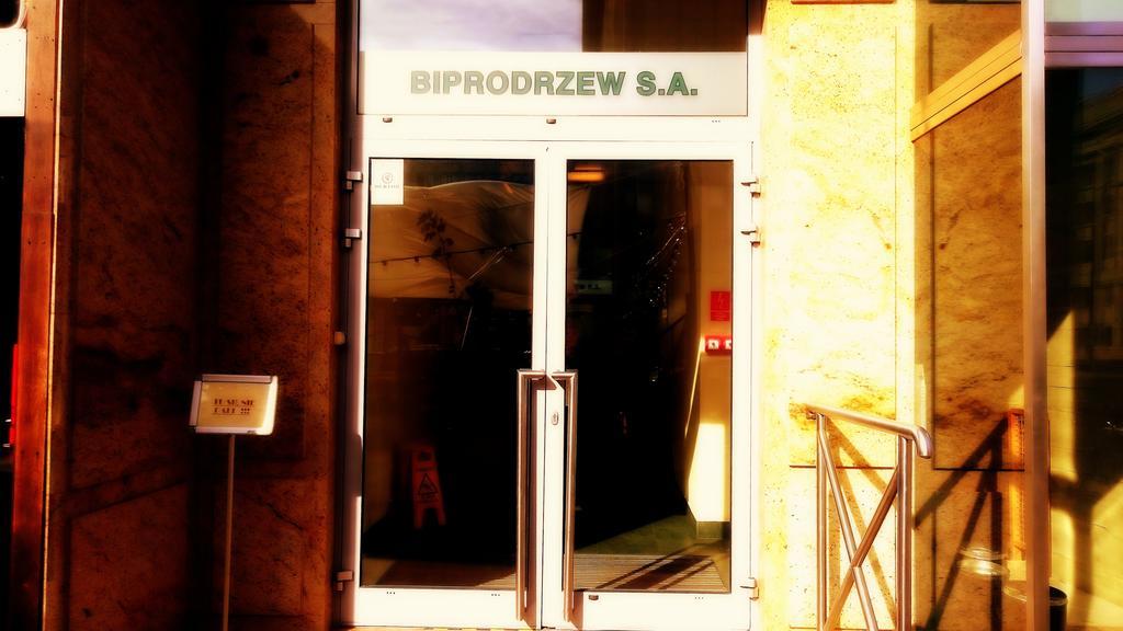Wdj Hostel Warszawa Eksteriør billede